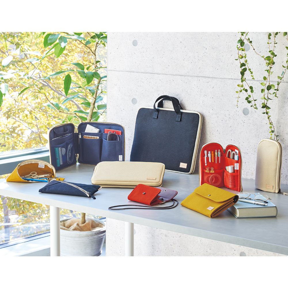 LIHIT LAB HINEMO Stand Pen Pouch LIHIT LAB HINEMO Stand